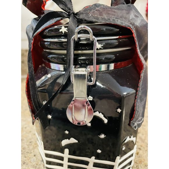 Dracula with Cap Cookie Storage Jar - HERITAGE MINT Holiday Collection Halloween - Picture 10 of 12